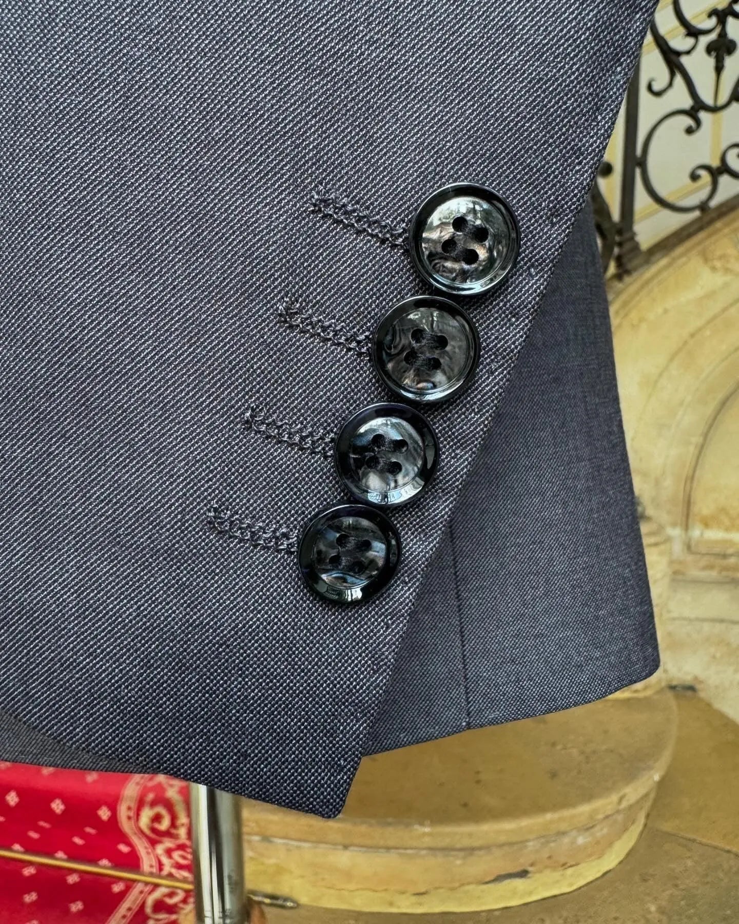 Costume Croisé Anthracite Fil à Fil - Image 3