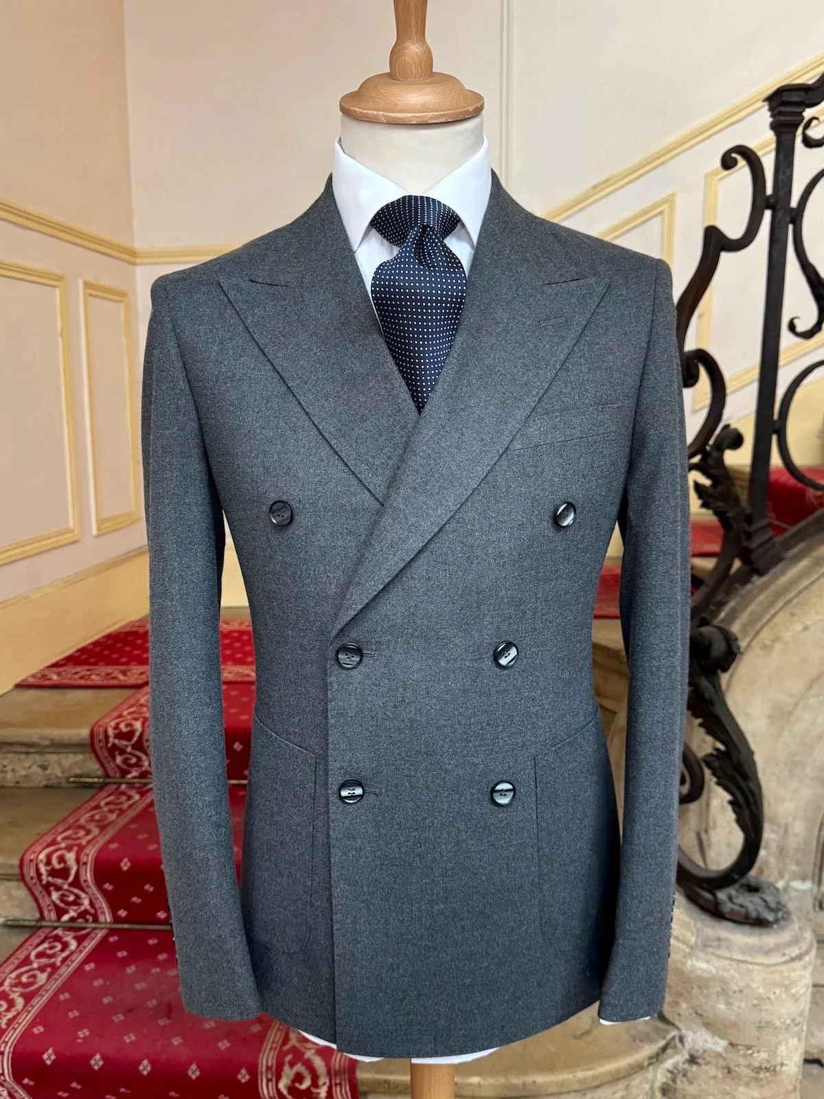 COSTUMES CROISÉS HOMME