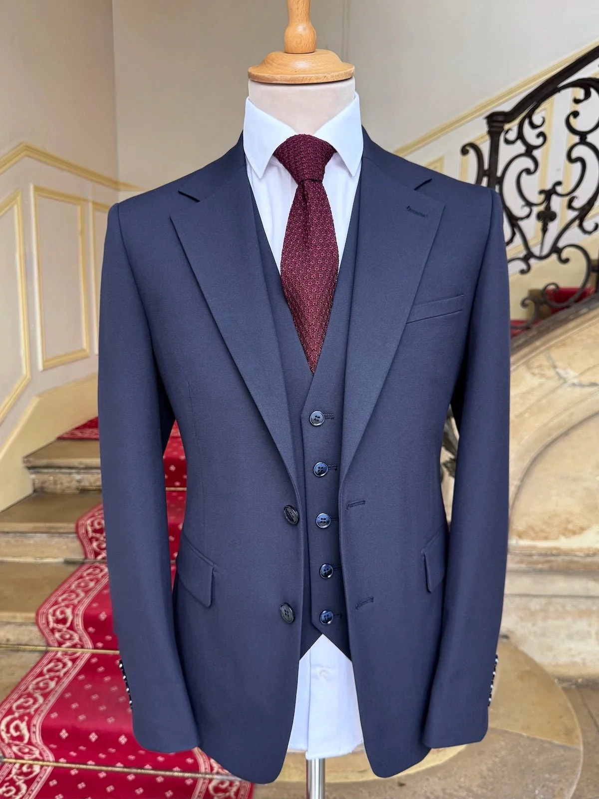 Costume Trois Pièces Bleu Marine