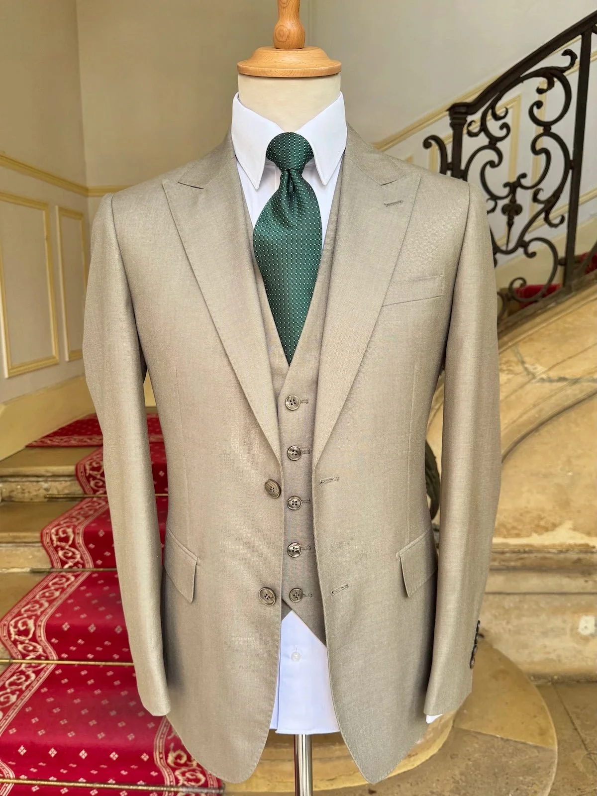 Costume Trois Pièces Fil à Fil